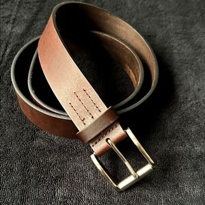 Genuine Leather Men's Belt Size L  44 inch Brown Gold tone buckle